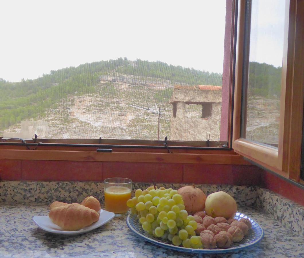 Casa Rural Butaka アルカラ・デル・フカル エクステリア 写真